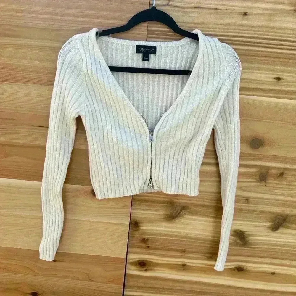 Say what? Top long sleeve crop top size L